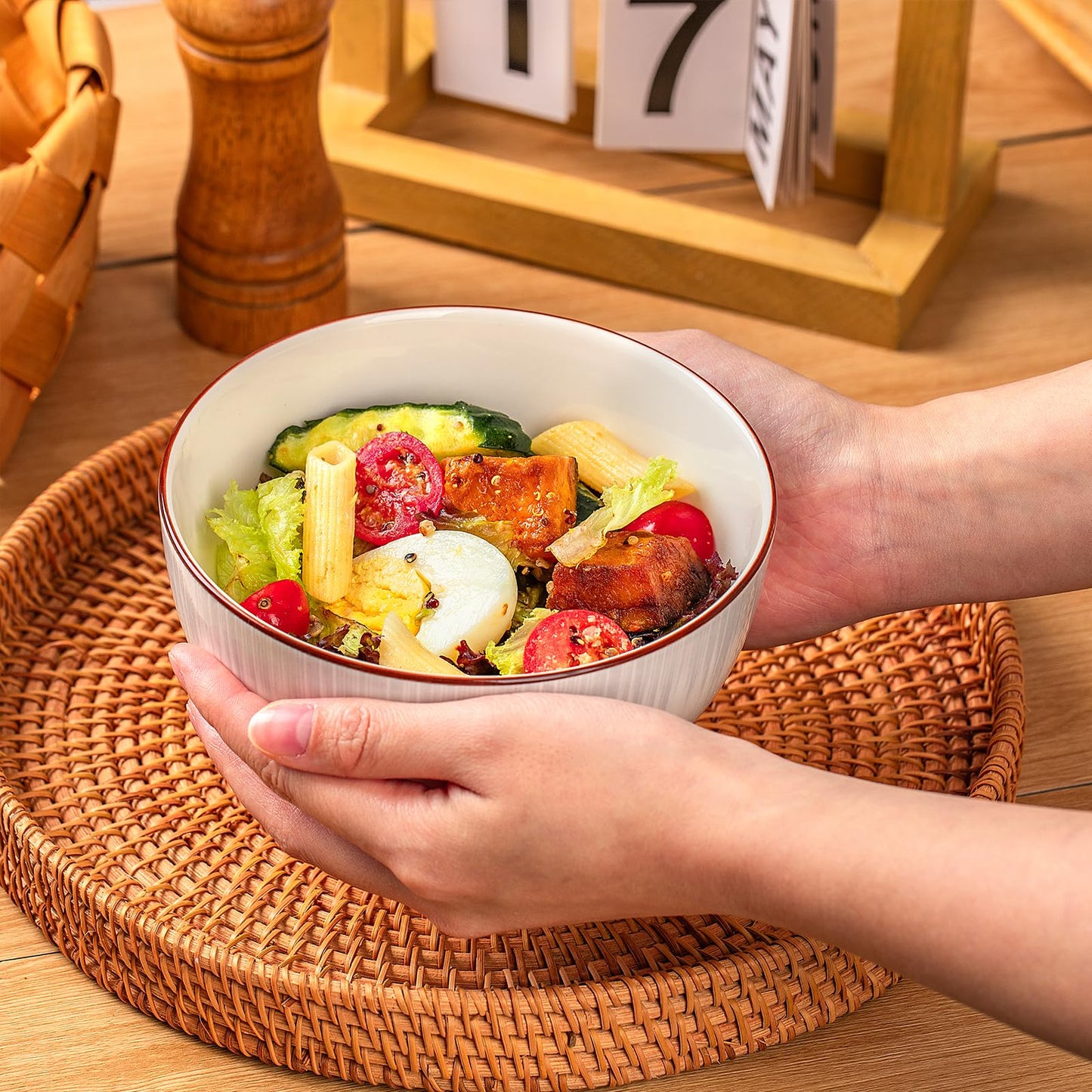 Elegant White Ceramic Bowls Set of 4 - 700ml All-Purpose Dinnerware