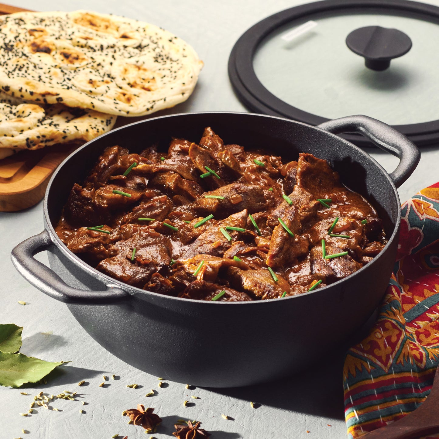 Tramontina Utsava Pre-Seasoned Cast Iron Kadai with Lid